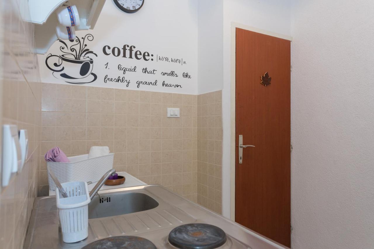 Lovely Room In Old Town ดูบรอฟนิก ภายนอก รูปภาพ